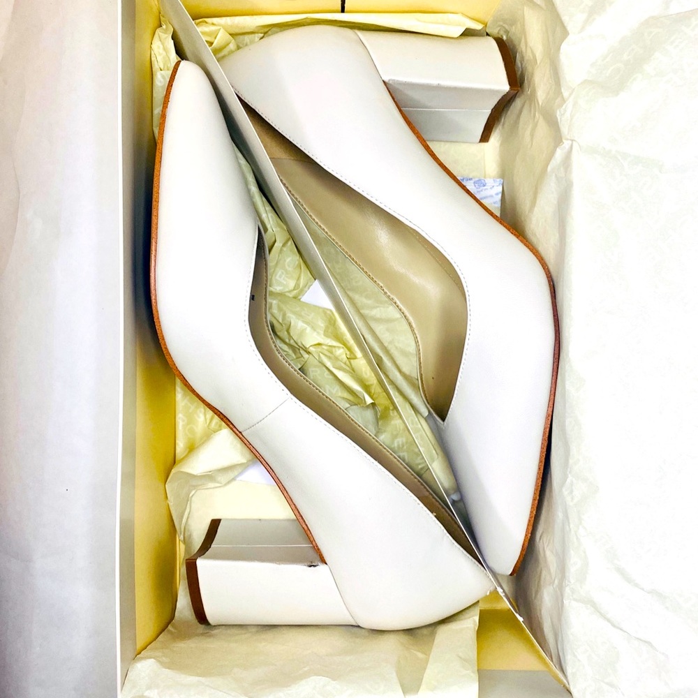 Marc Fisher Caitlin Ivory White Leather Pumps